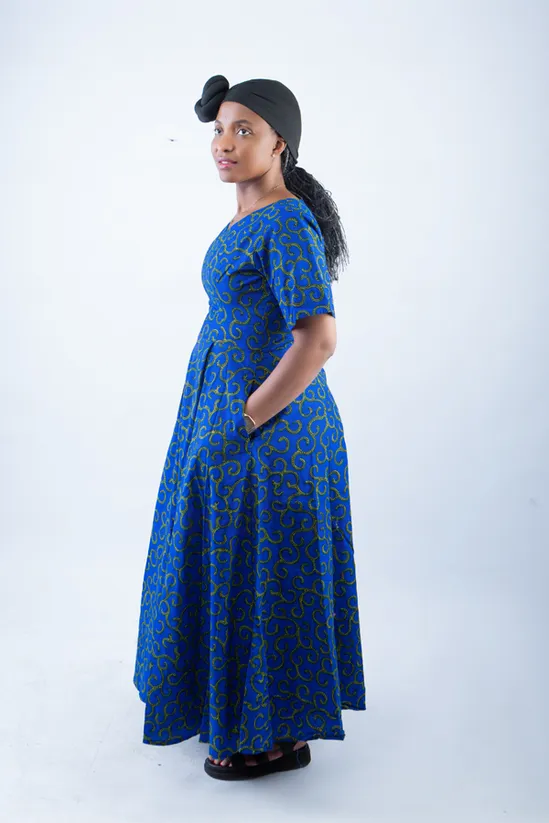 Elegant African Print Maxi Dress with Short Sleeves - Image 2