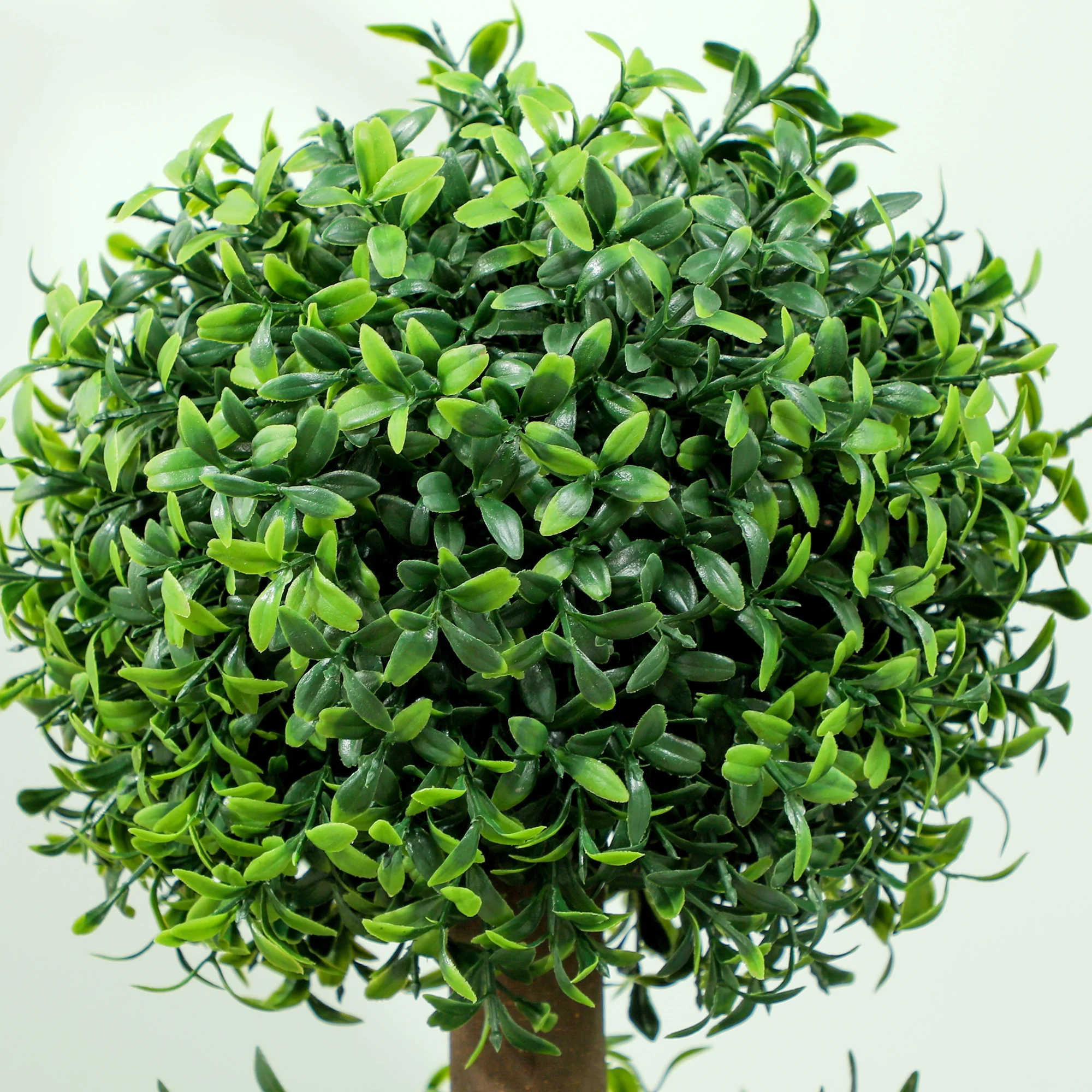 HOMCOM Set of 2 Decorative Green Artificial Boxwood Trees - Image 4